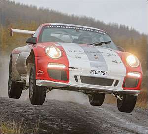 Um Porsche 911 RGT na terra?
