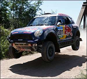 Al-Attiyah vence etapa e sofre penalização!