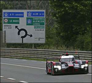 Luta Audi/Porsche domina testes em Le Mans