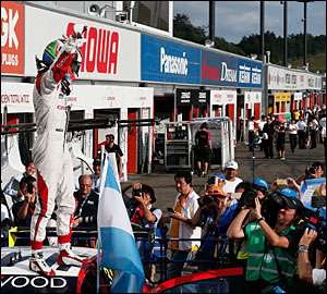 “Pechito” López confirma título no WTCC