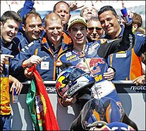 Miguel Oliveira vence em Phillip Island