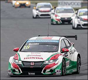 Tiago Monteiro renova com a Honda