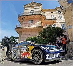 Sébastien Ogier vence no asfalto da Córsega