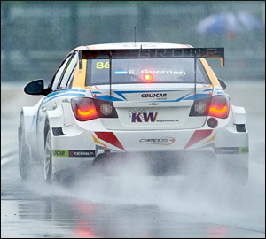 Visita à China condicionada pelas fortes chuvas