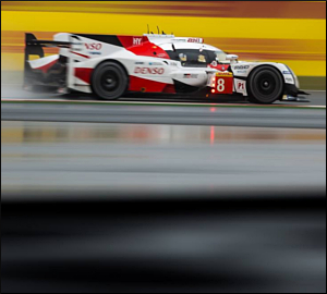 Toyota com dobradinha no caos de Fuji