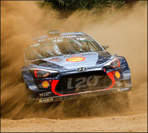 Thierry Neuville encerra temporada com vitória