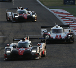 Toyota bate oposição na despedida da Porsche