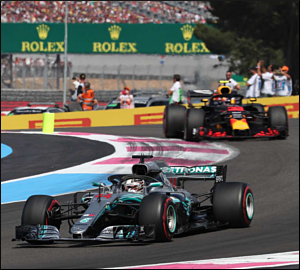 Hamilton domina no regresso a Paul Ricard