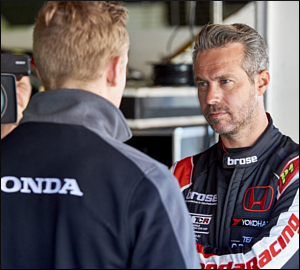Tiago Monteiro de regresso à competição
