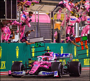 Russell surpreende no triunfo de Pérez